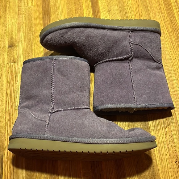 Lavender Koolaburra boots by Ugg - Picture 4 of 6